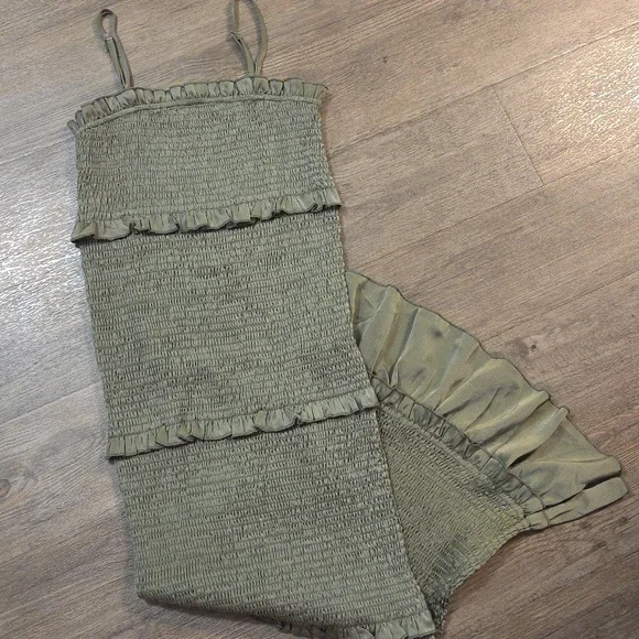 MABLE • Olive Green Smocked Fitted Dress - Picture 5 of 12